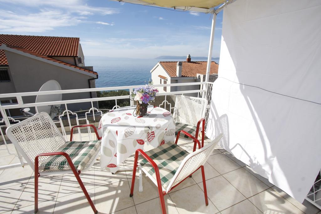 Apartments Delfin Tučepi الغرفة الصورة