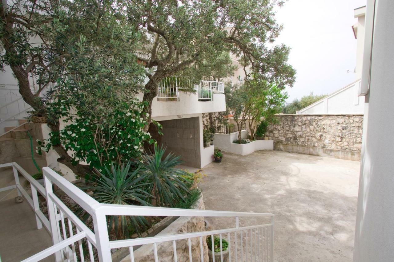 Apartments Delfin Tučepi المظهر الخارجي الصورة